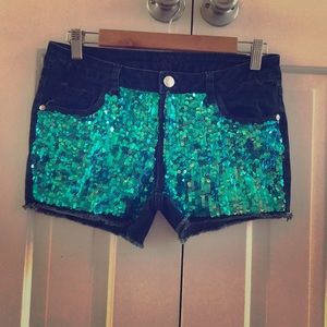 Mermaid sequin jean short(Justice)